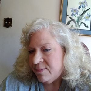 Meet your Posher, Pam